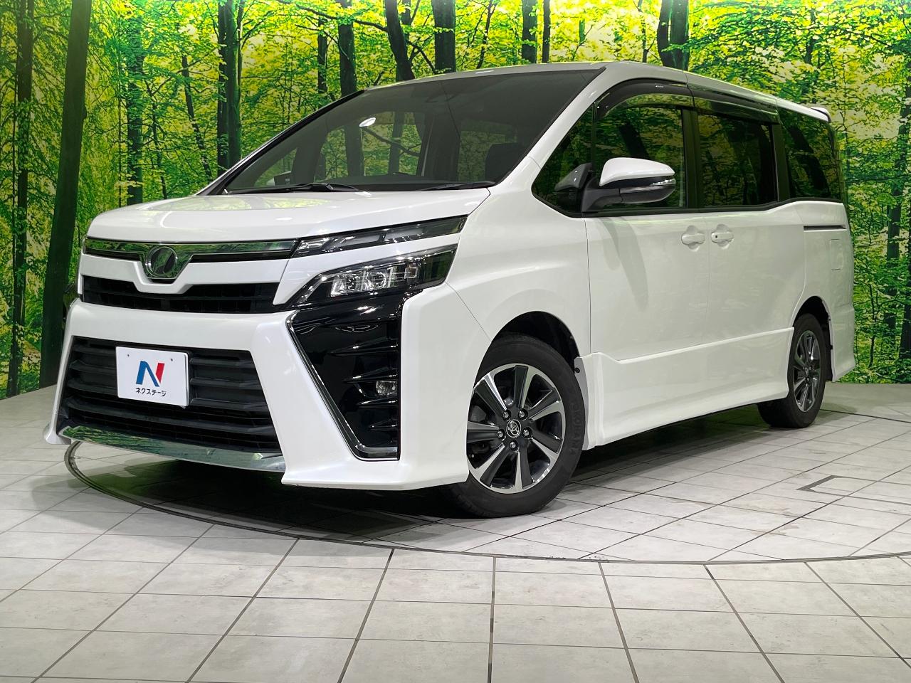 2017 Toyota Voxy ZS