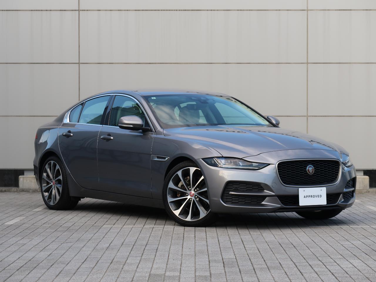 2019 Jaguar XE XE S