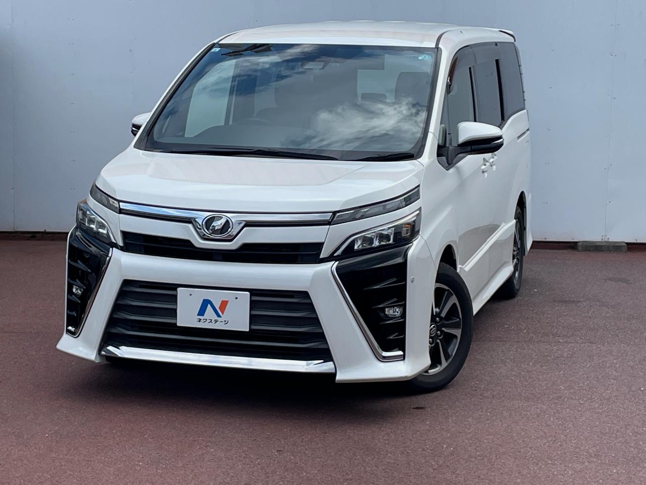 2017 Toyota Voxy ZS