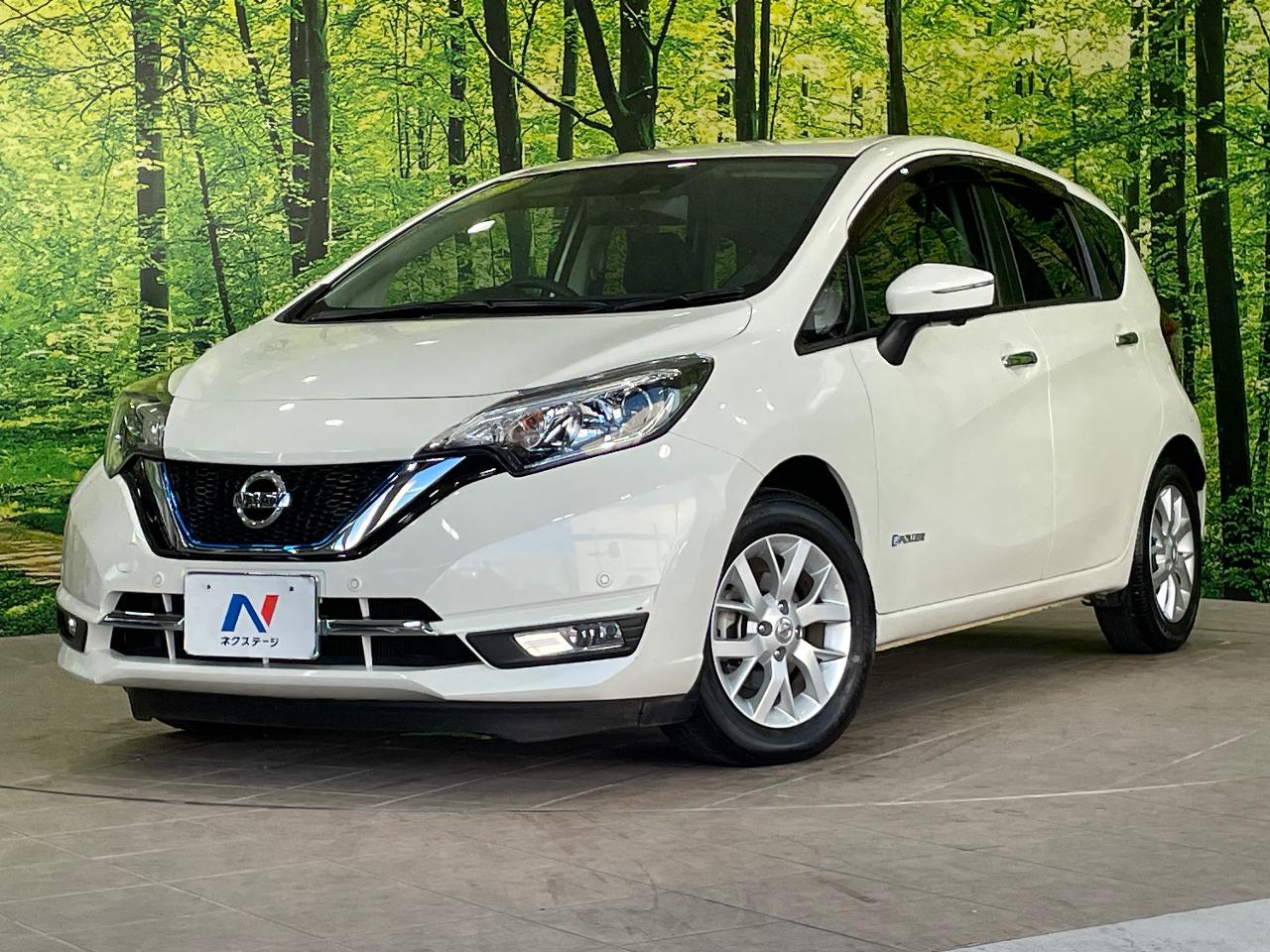 2017 Nissan Note e-POWER e-POWER Medalist