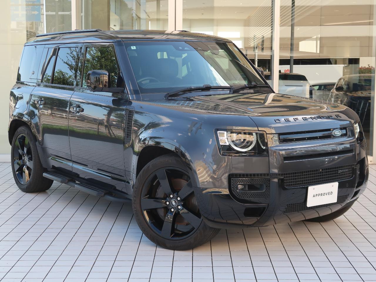 2022 Land Rover Defender5D 110X-Dynamic SE D300 (with air suspension)