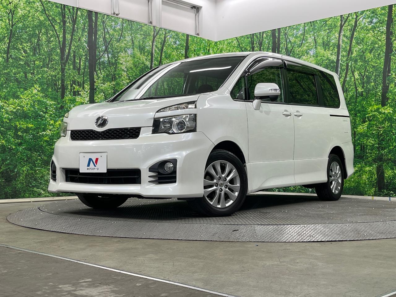 2010 Toyota Voxy ZS
