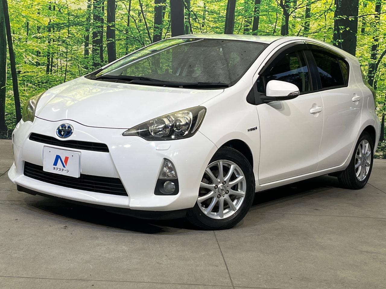 2012 Toyota Aqua S