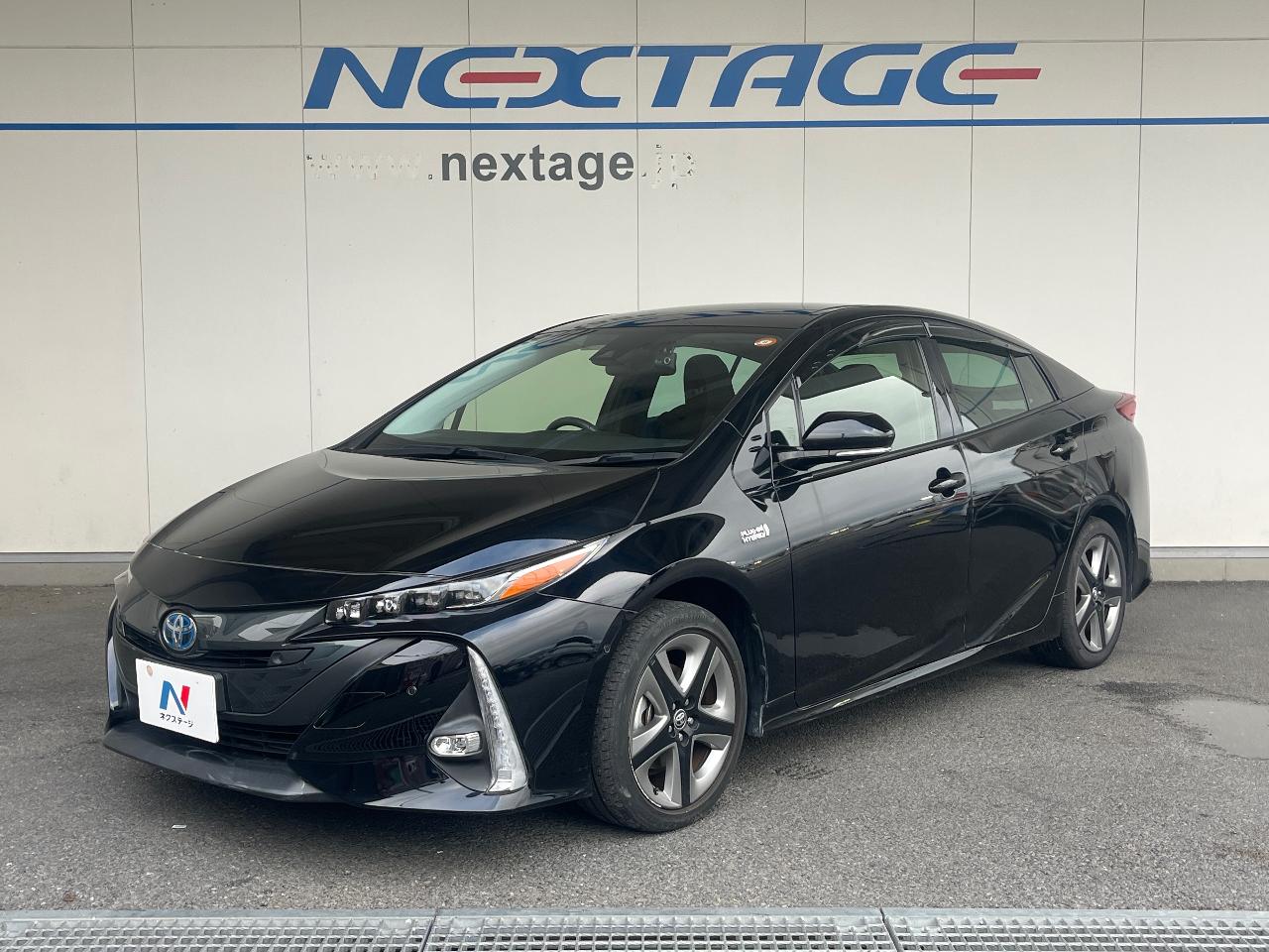 2022 Toyota Prius PHEV A