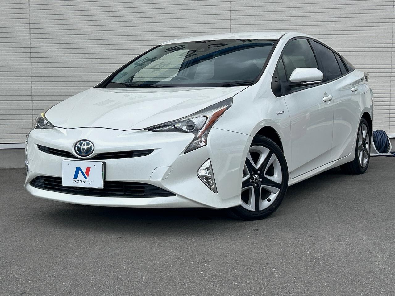 2017 Toyota Prius S Touring Selection