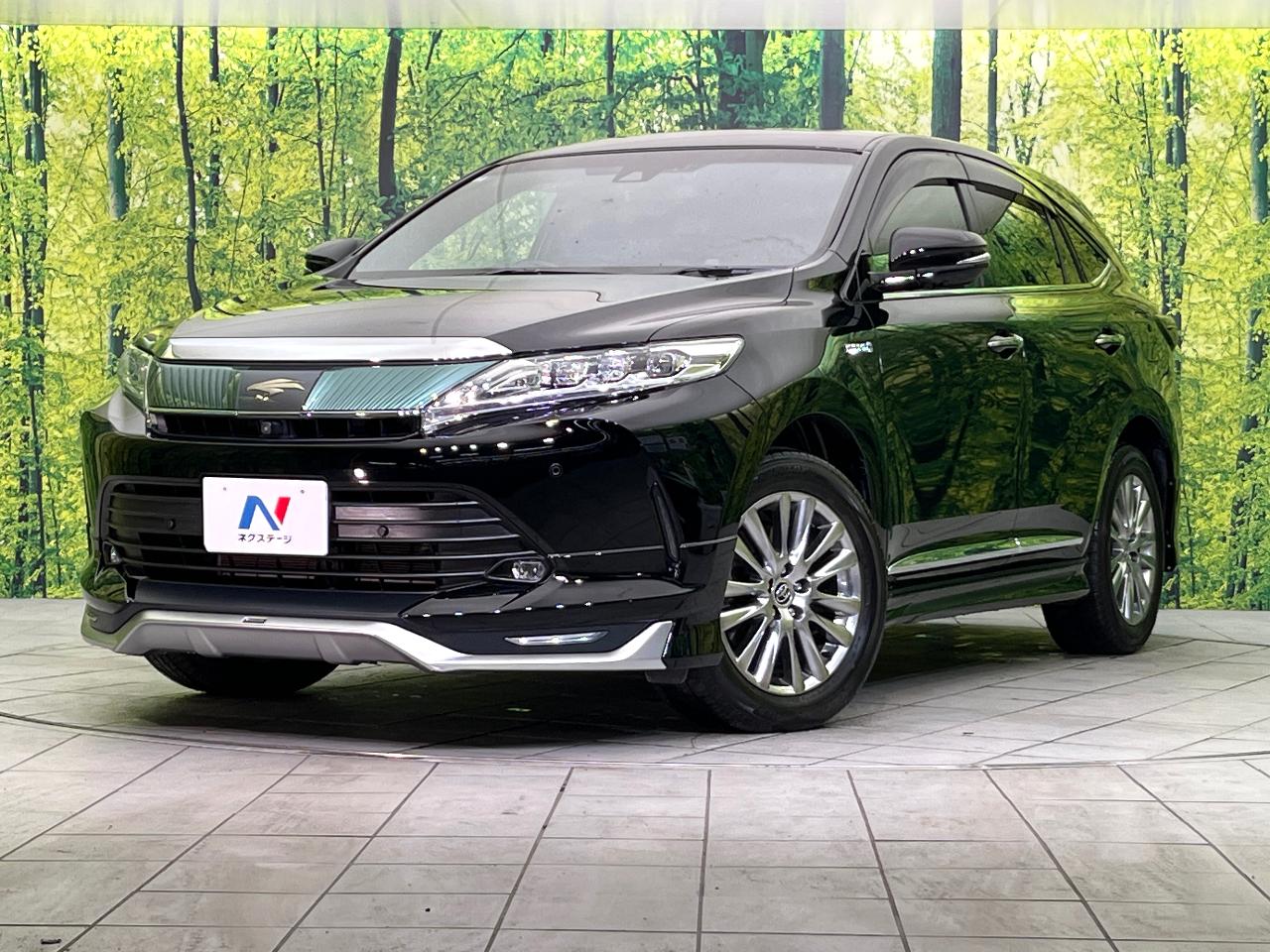 2019 Toyota Harrier Hybrid Progress Metal and Leather Package