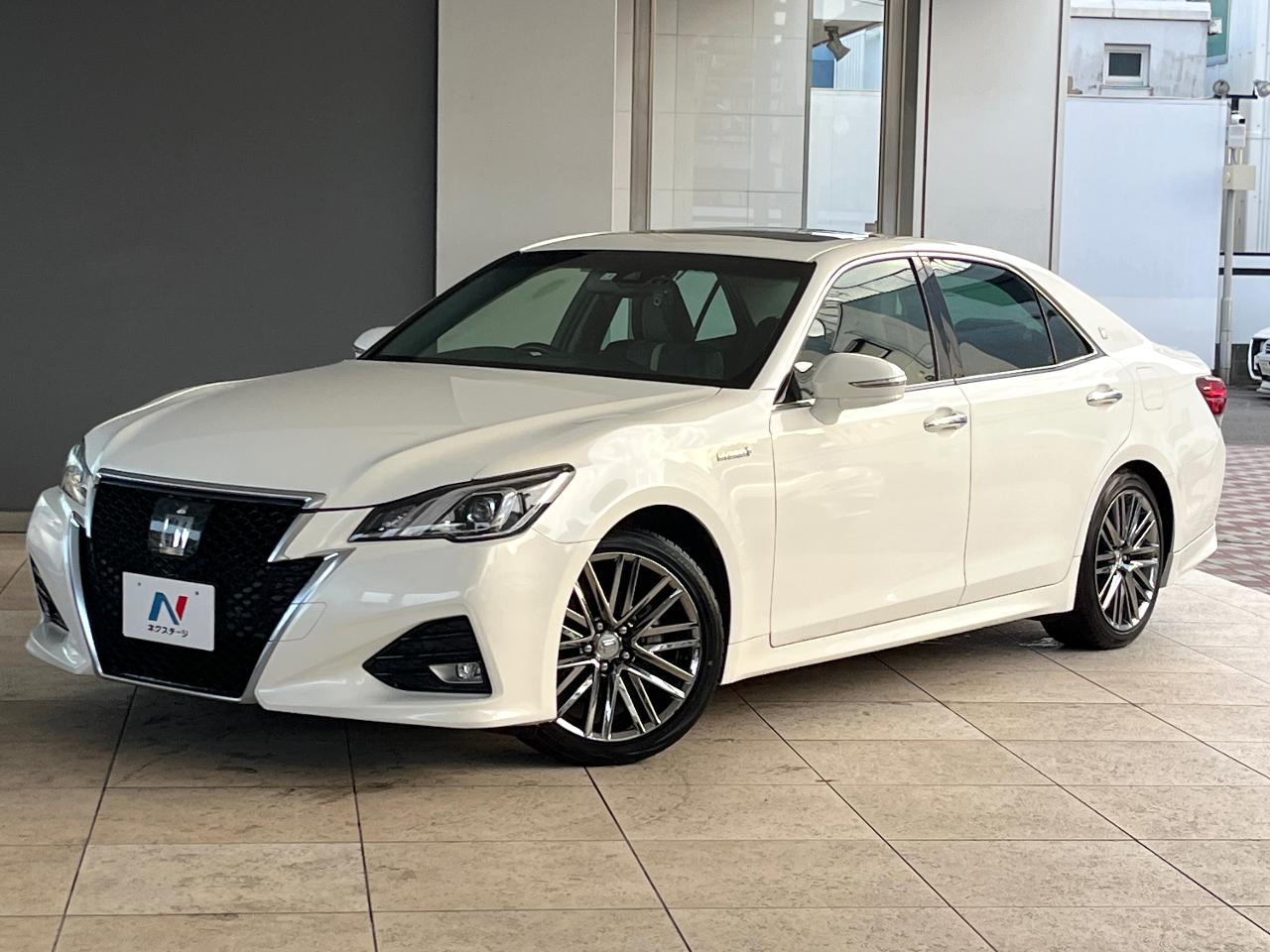 2017 Toyota Crown Hybrid Athlete S J-Frontier