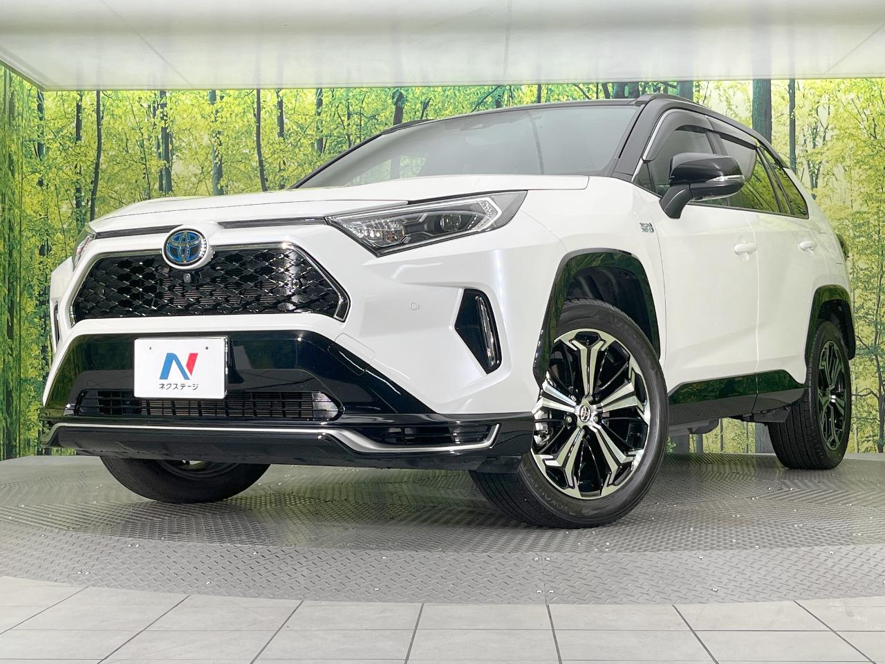 2020 Toyota RAV4 PHEV Black Tone