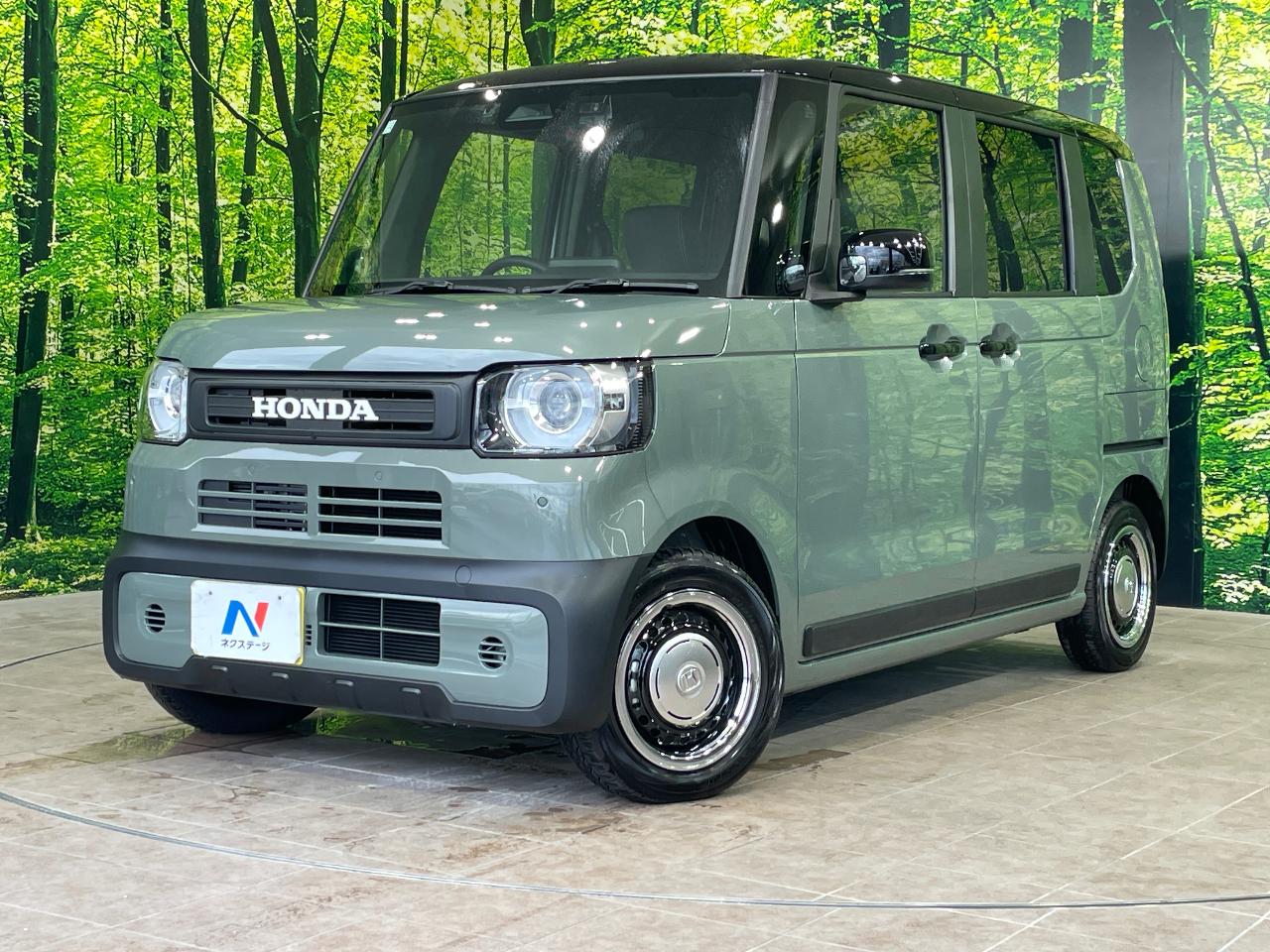 2025 Honda N BOX Custom Turbo (2-Tone)