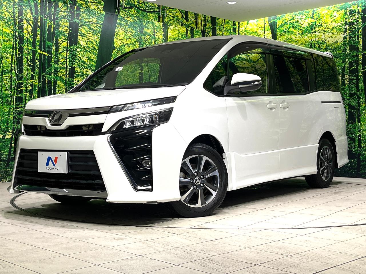 2017 Toyota Voxy ZS