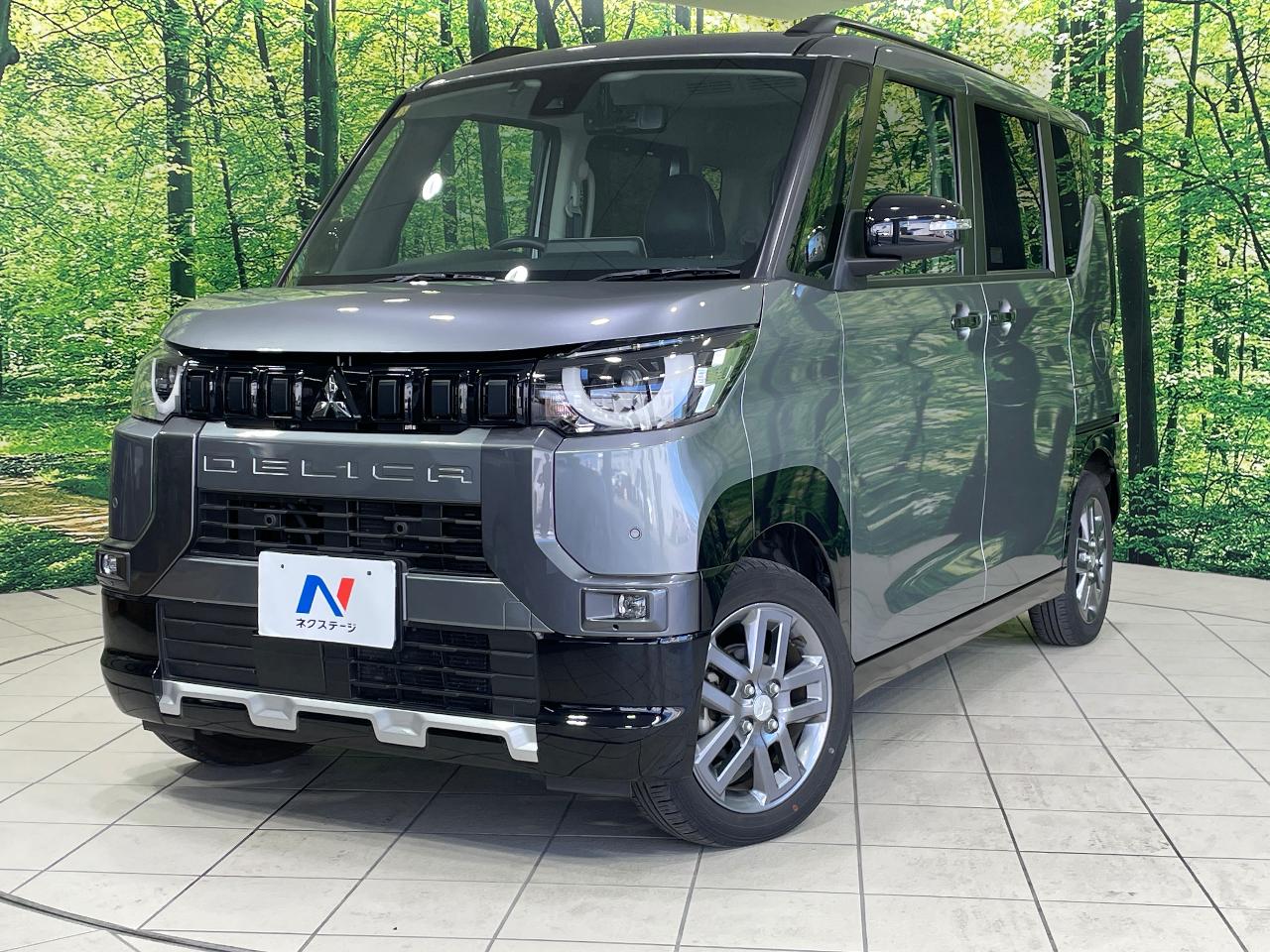 2023 Mitsubishi Delica Mini T Premium