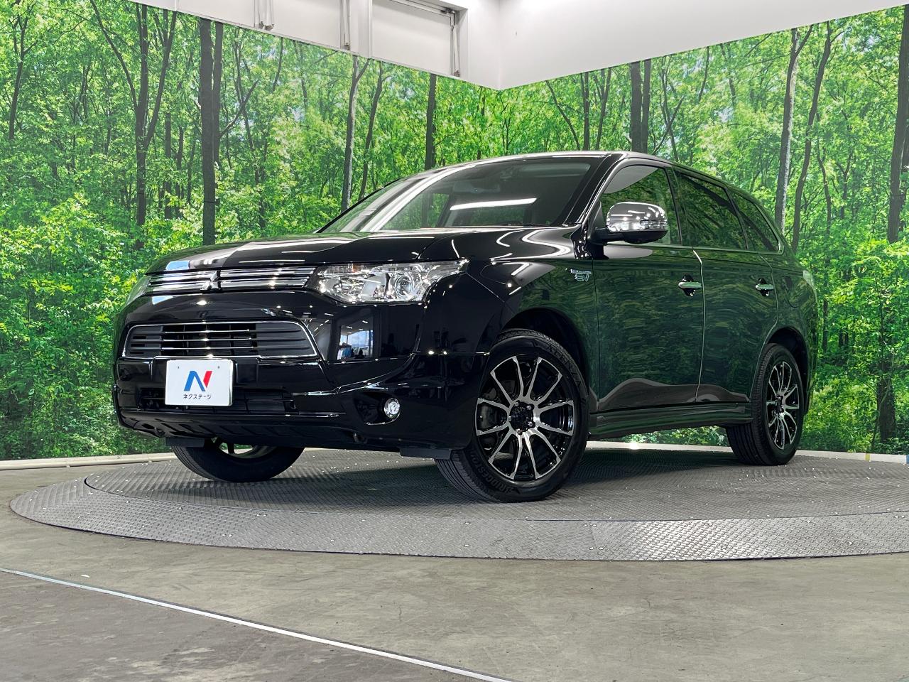2013 Mitsubishi Outlander PHEV G Premium Package
