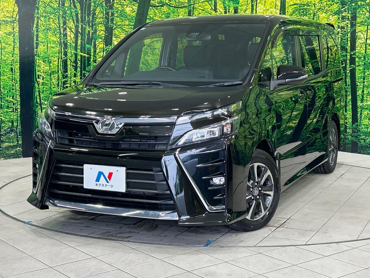 2017 Toyota Voxy ZS