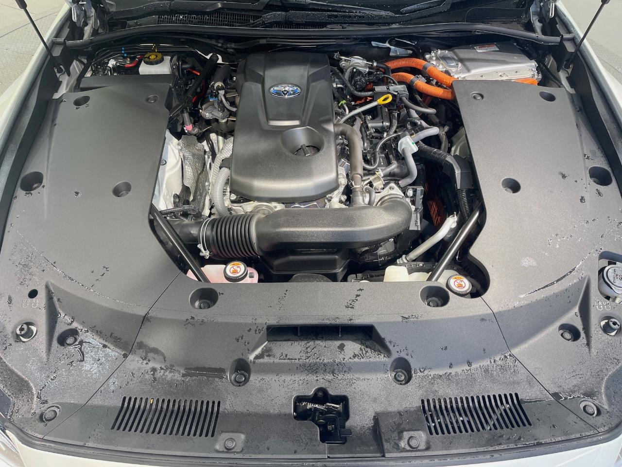 2020 Toyota Crown Hybrid S Elegance Style