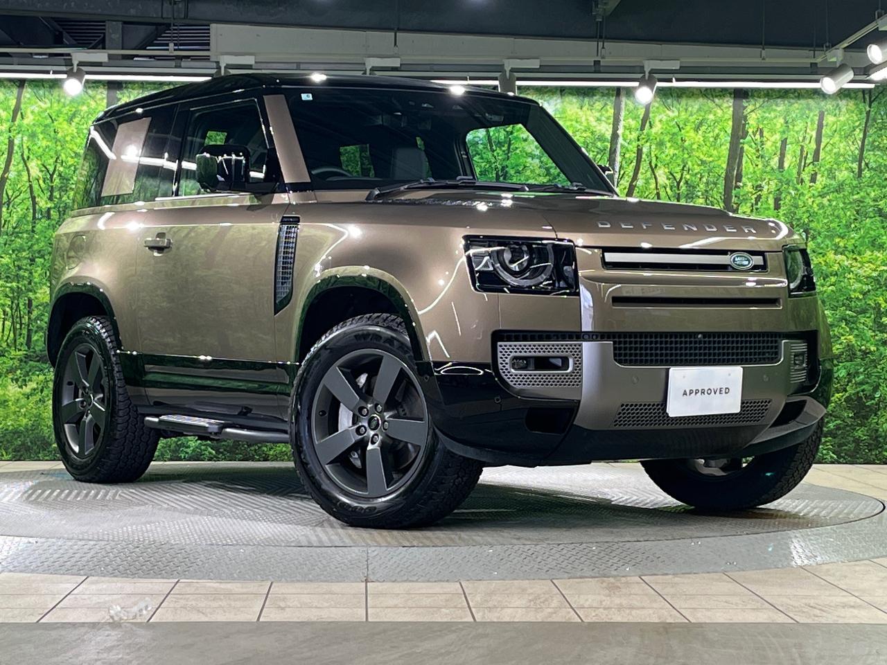 2025 Land Rover Defender3D 90X-Dynamic HSE D350 Coil Suspension Equipped