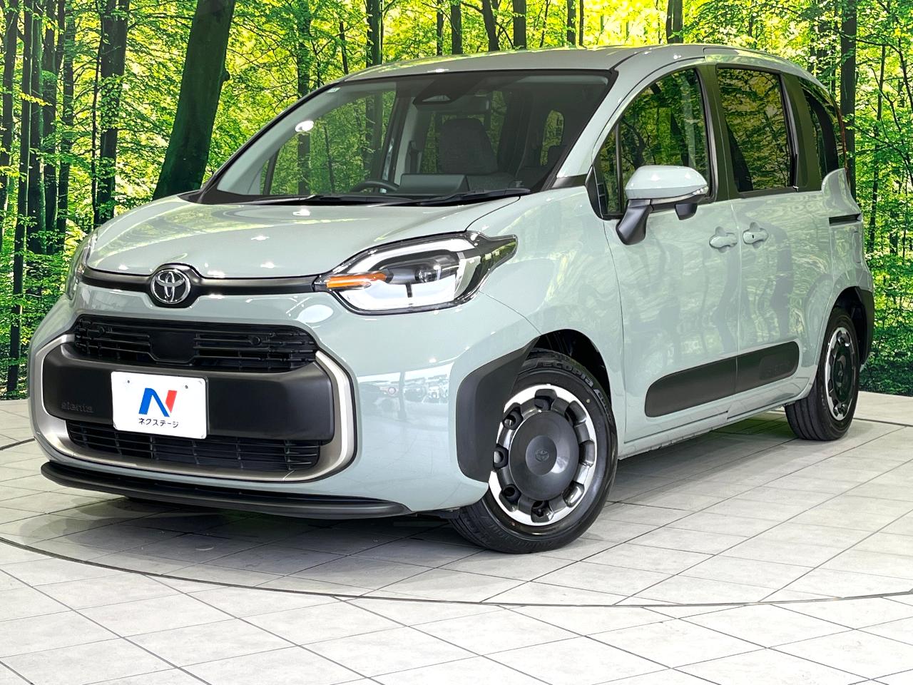2022 Toyota Sienta Z