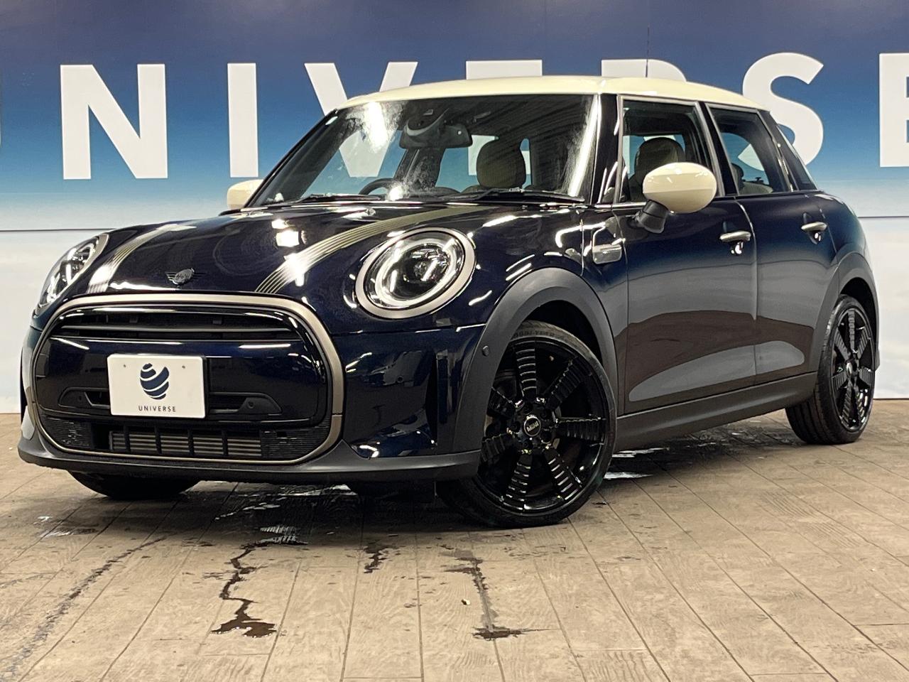 2023 MINI 5HB Cooper Resolute Edition