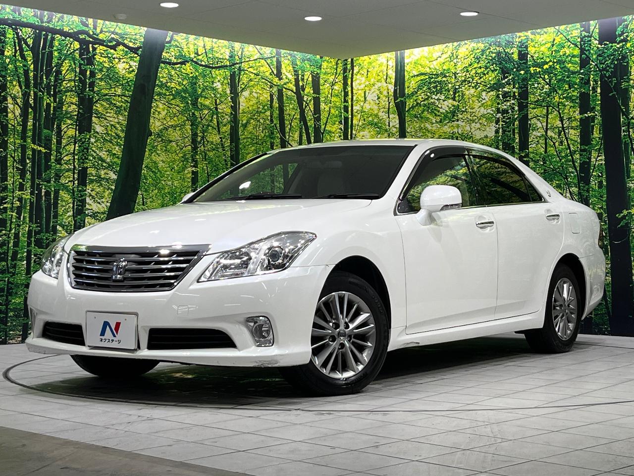 2011 Toyota Crown Royal Saloon i-Four
