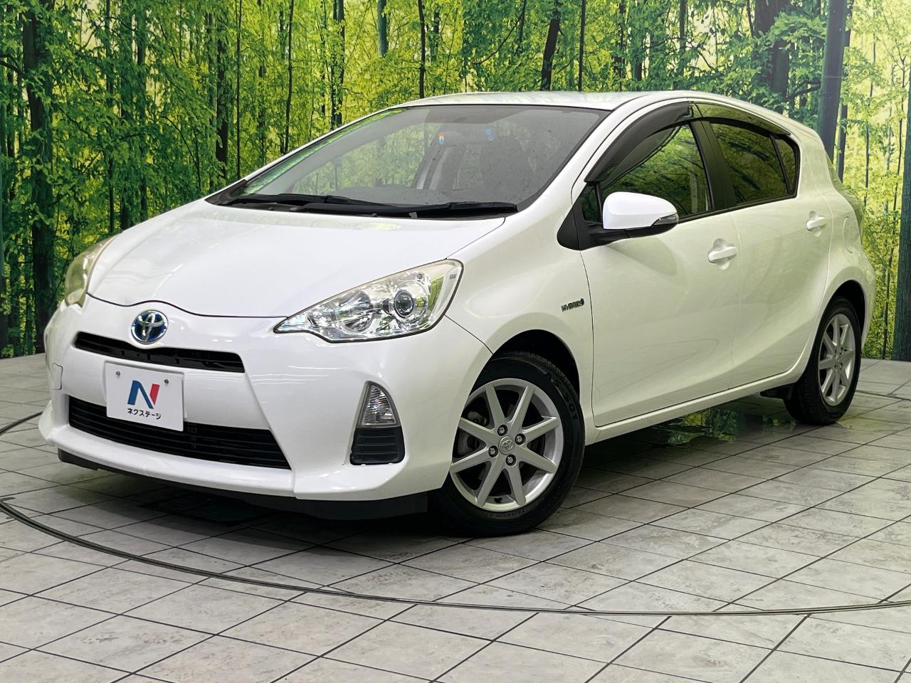 2012 Toyota Aqua S