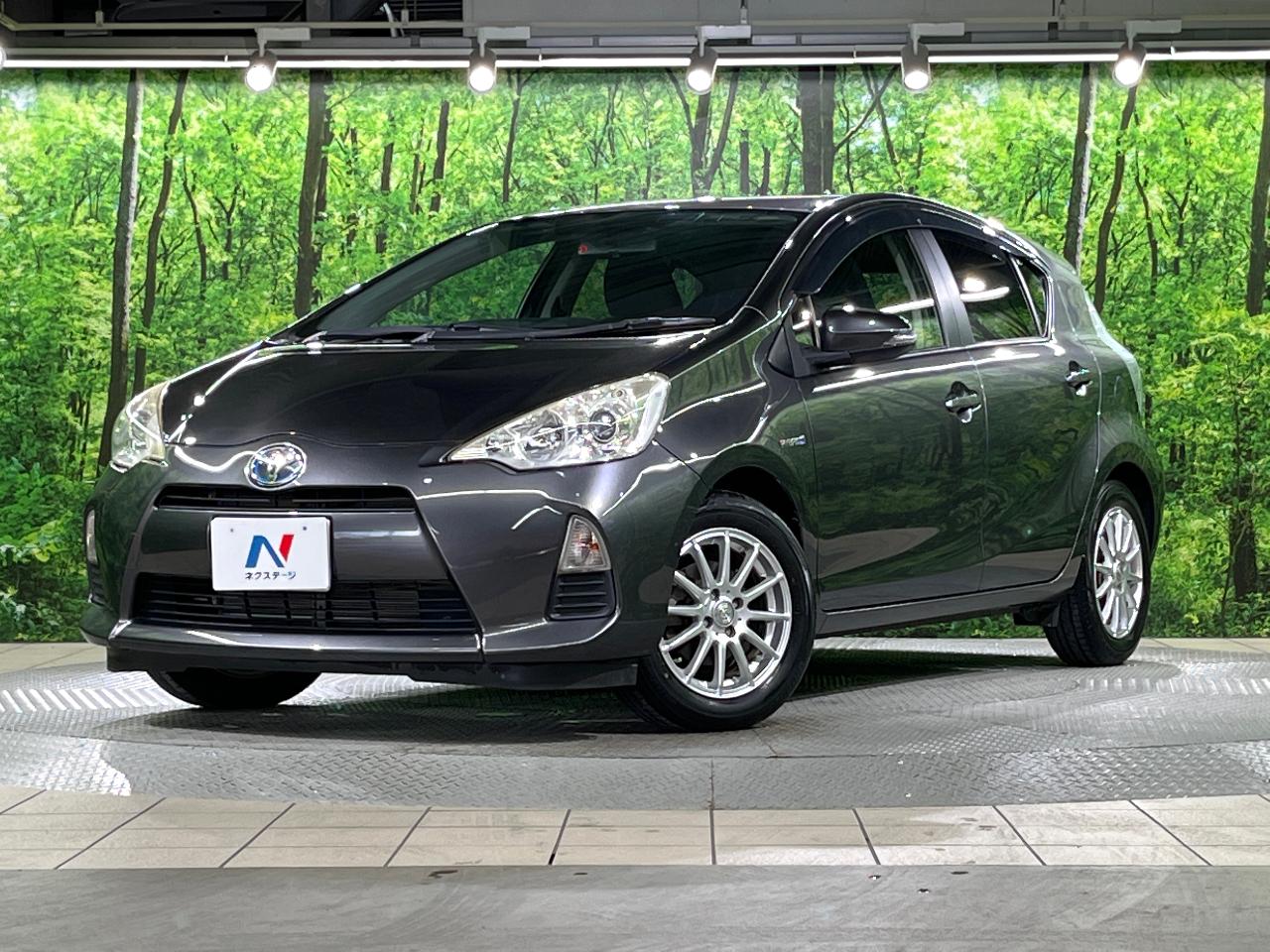 2013 Toyota Aqua S