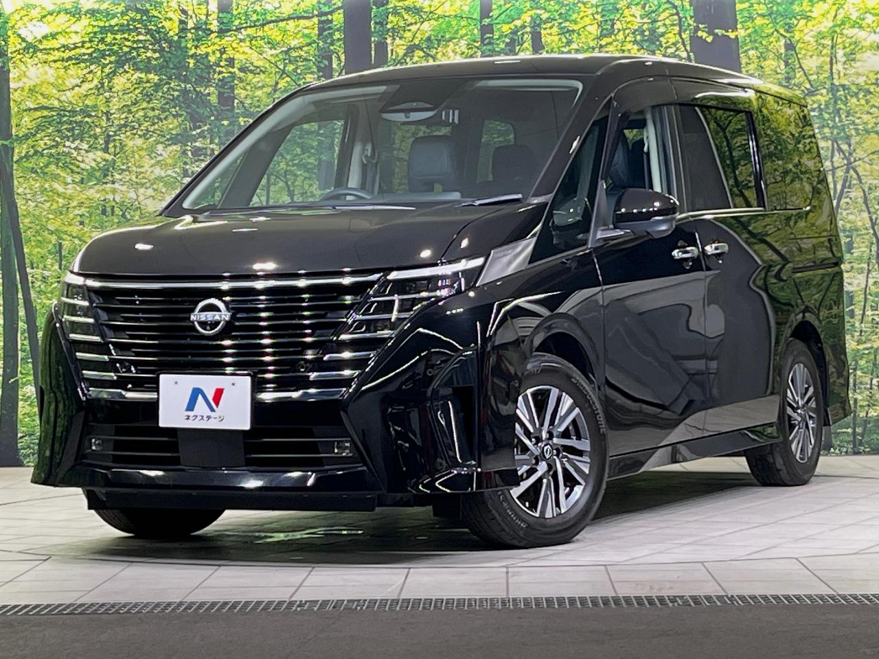 2023 Nissan Serena e-POWER e-POWER Luxion