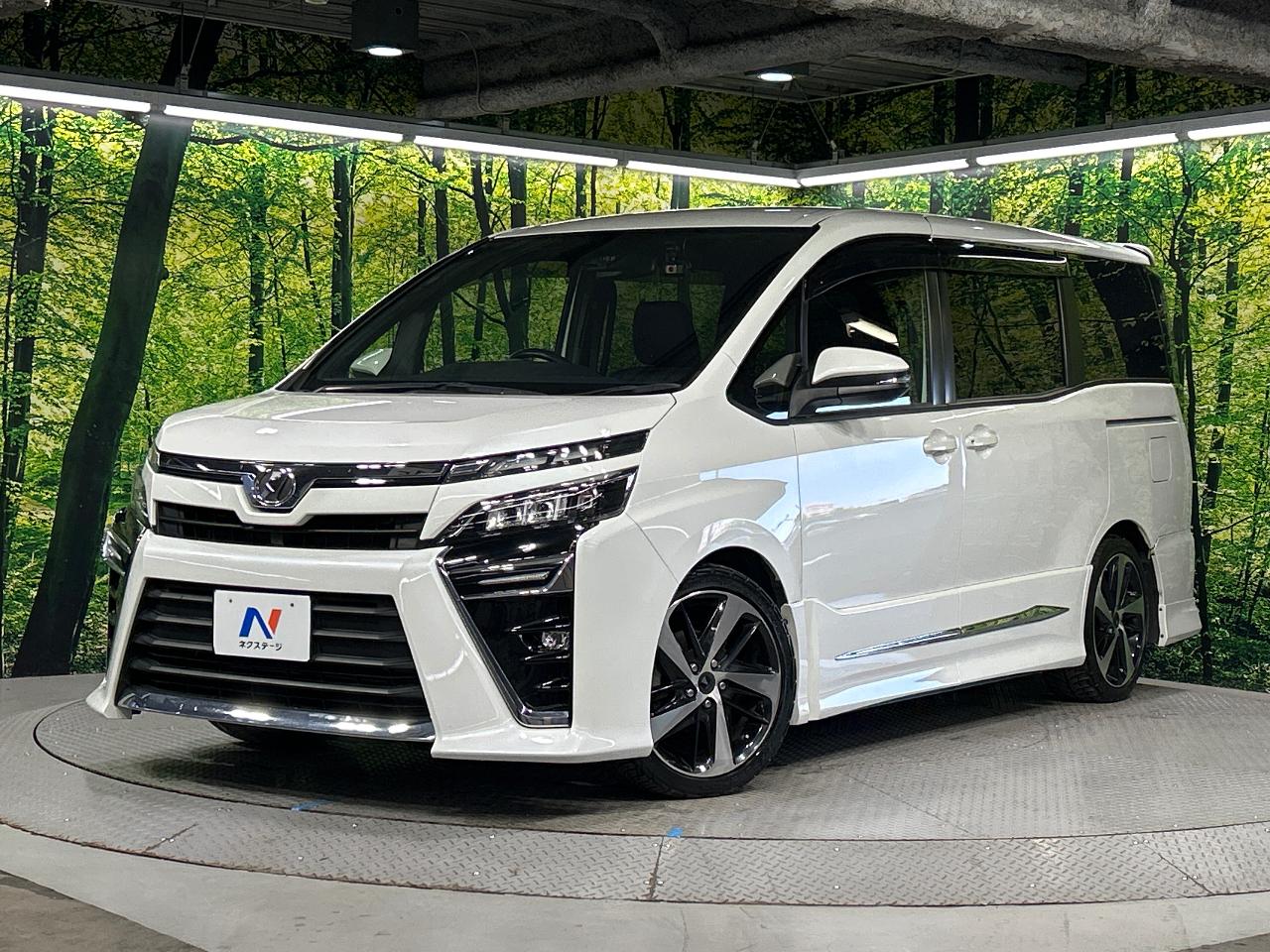 2017 Toyota Voxy ZS