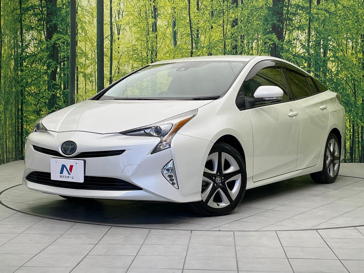2016 Toyota Prius S Touring Selection