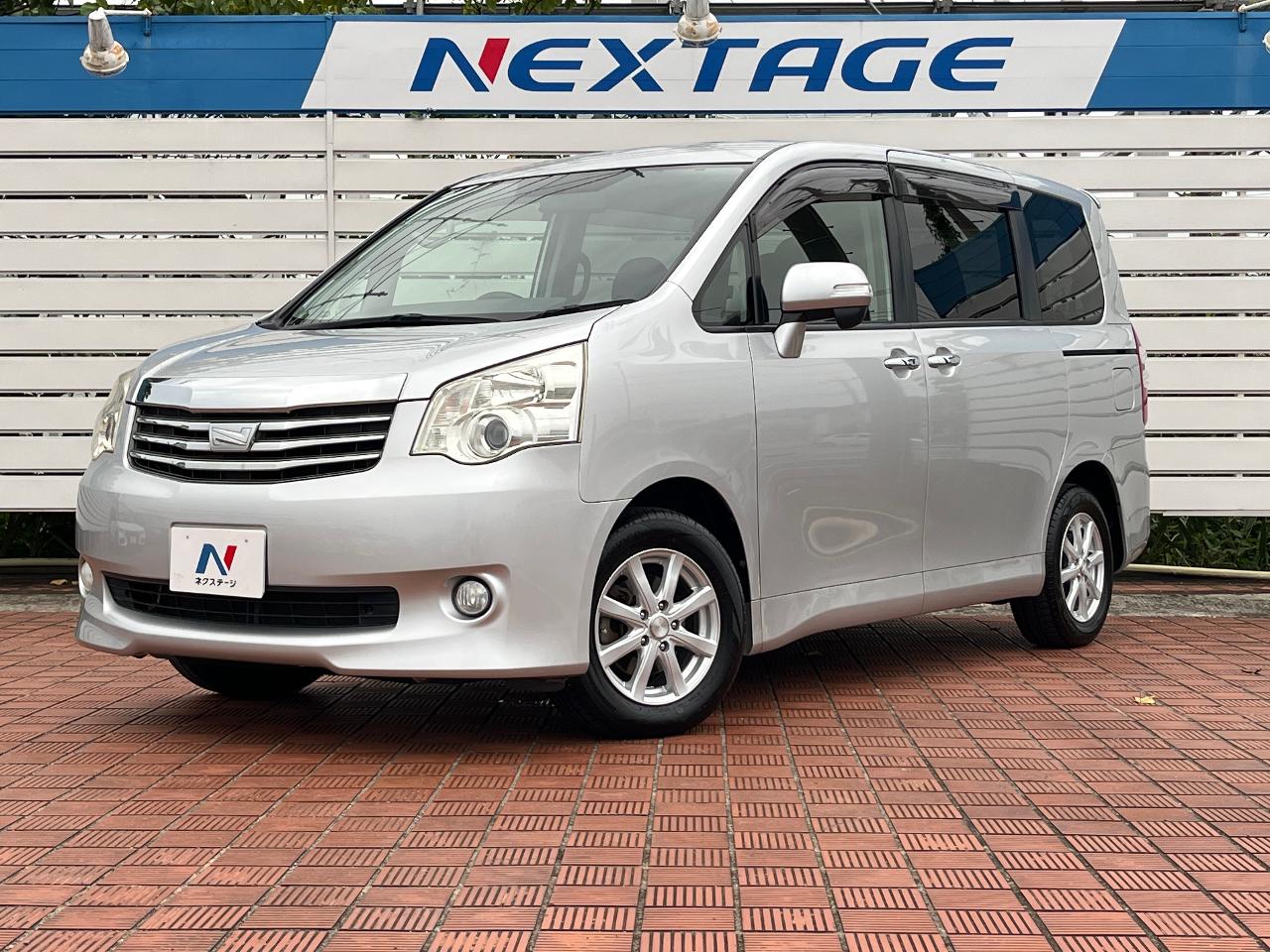 2011 Toyota Noah X Smart Edition
