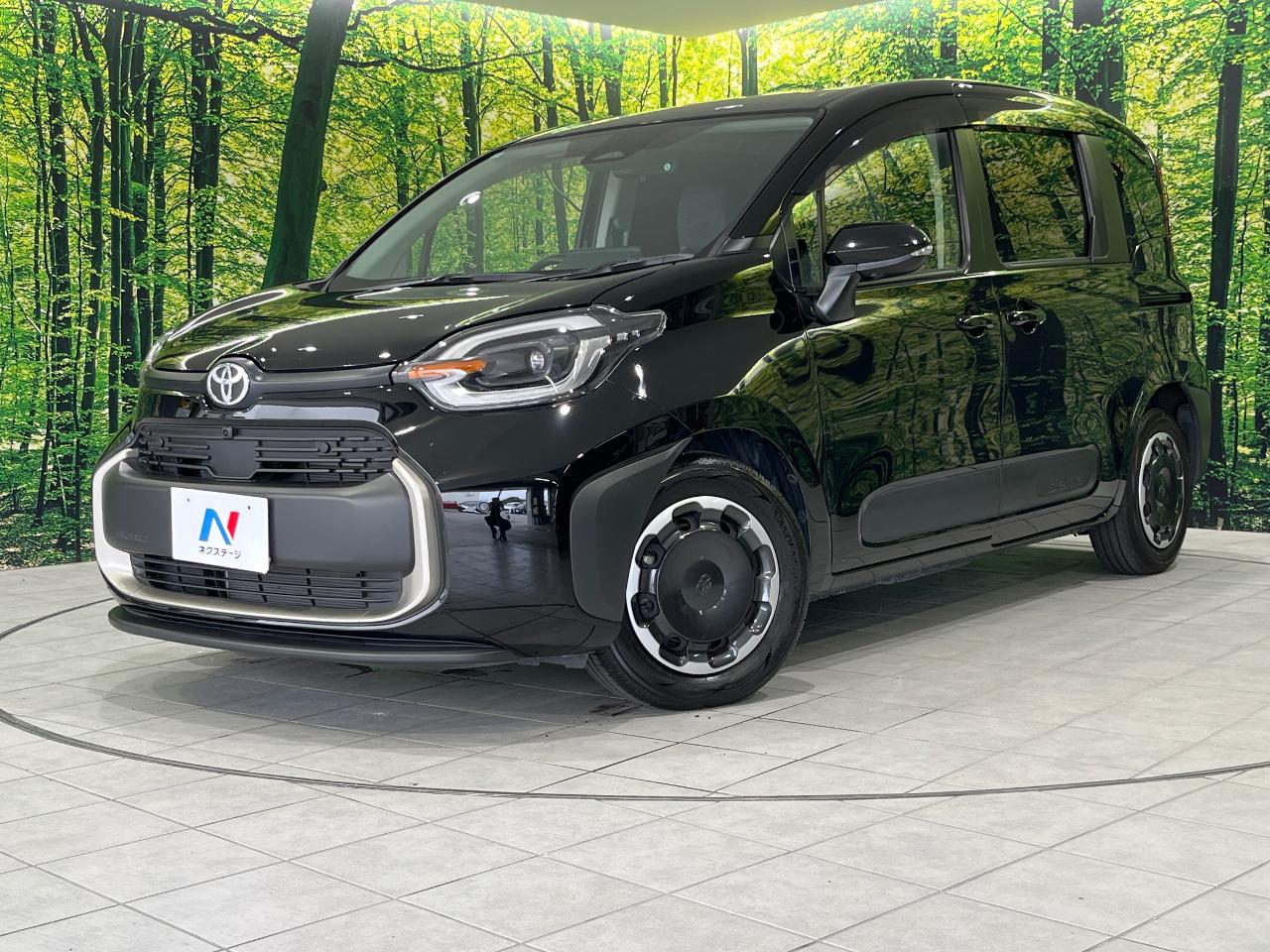 2023 Toyota Sienta Z