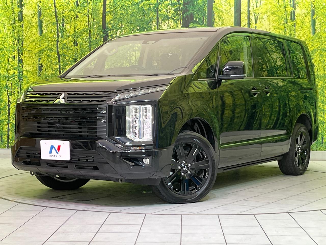 2025 Mitsubishi Delica D5 Black Edition