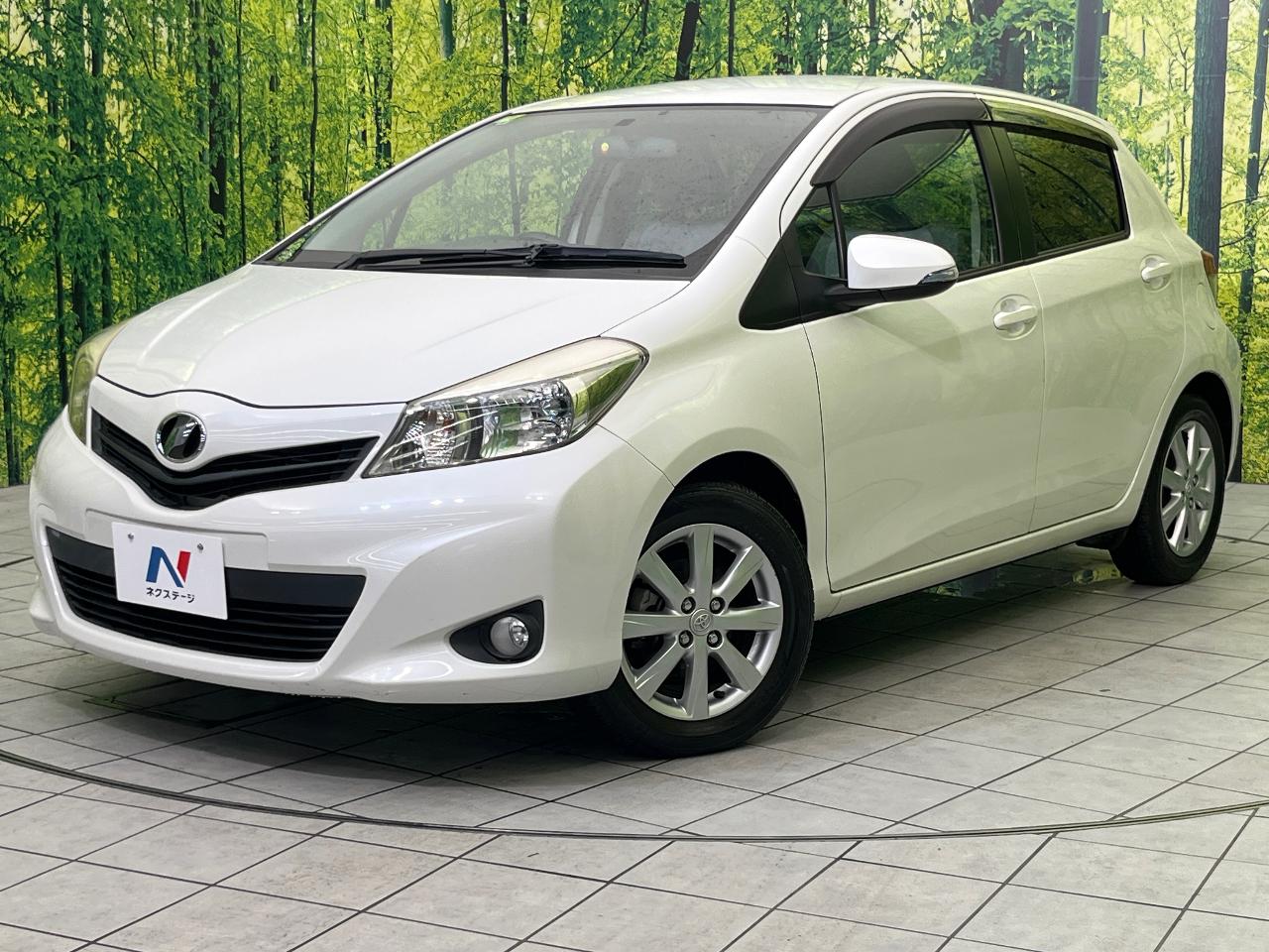 2011 Toyota Vitz 5D U