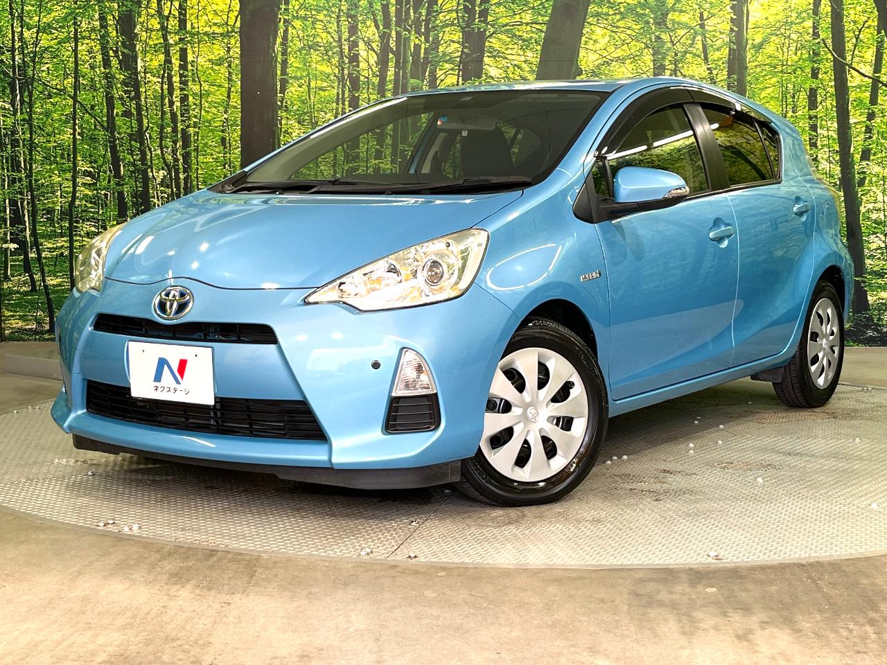 2013 Toyota Aqua S
