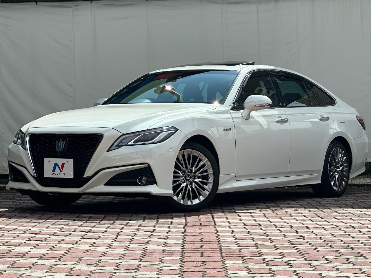 2019 Toyota Crown Hybrid S Elegance Style
