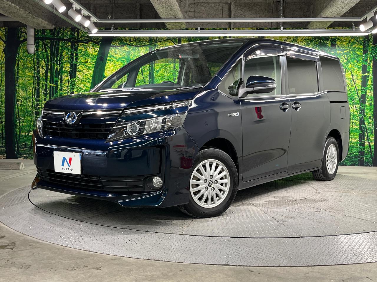 2014 Toyota Voxy Hybrid Hybrid V