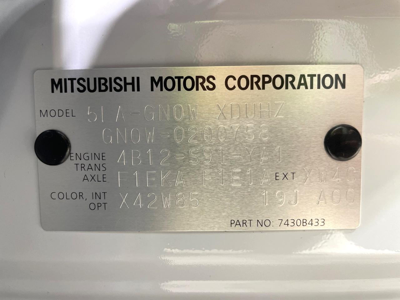 2022 Mitsubishi Outlander PHEV P
