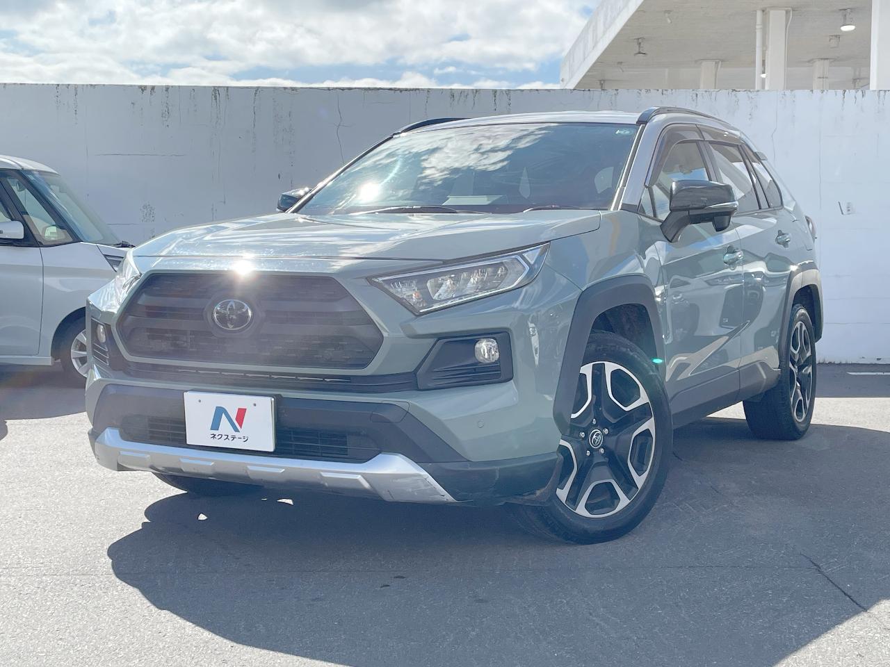 2019 Toyota RAV4 5D Adventure