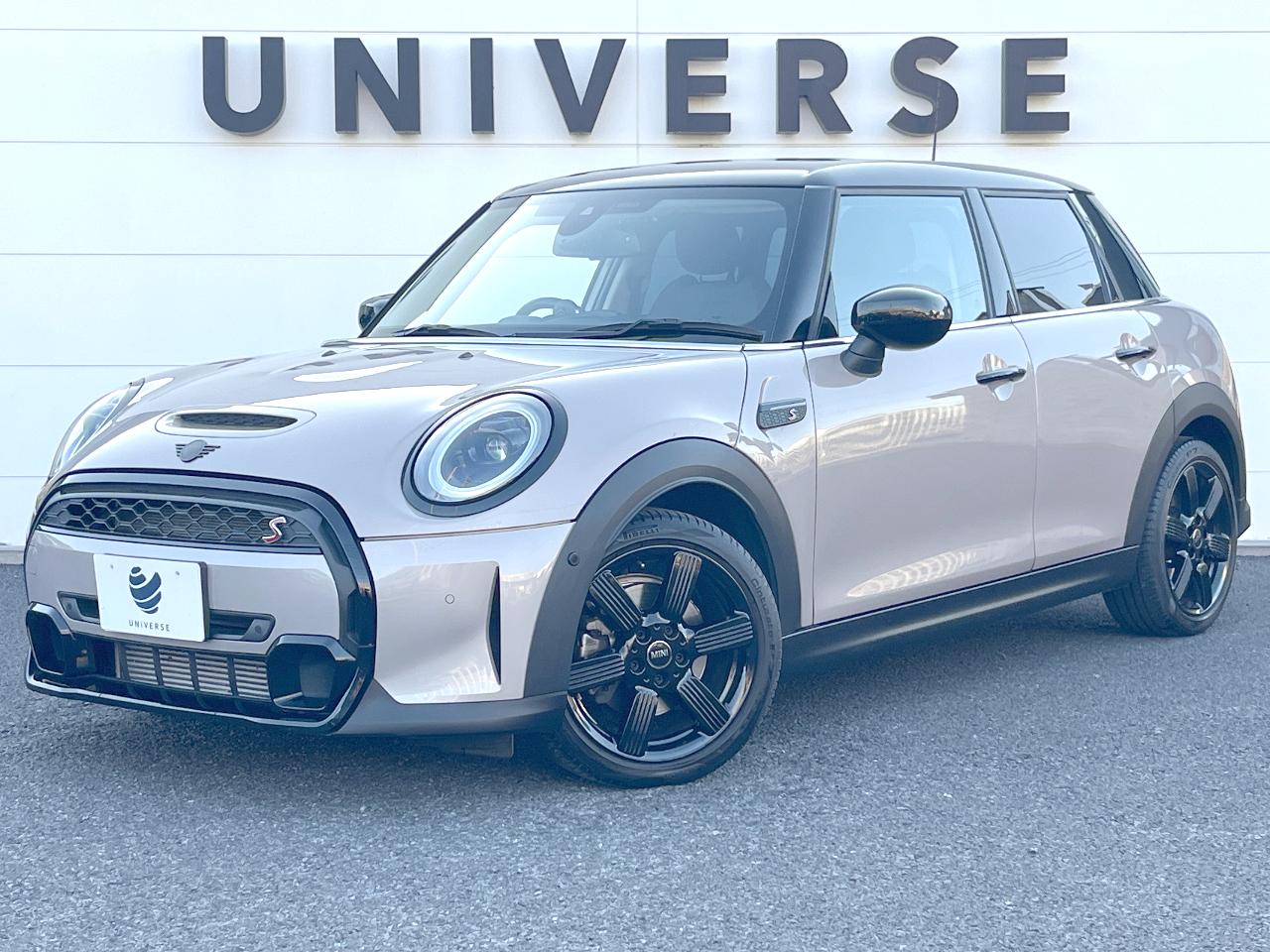 2022 MINI 5HB Cooper SD Classic Trim