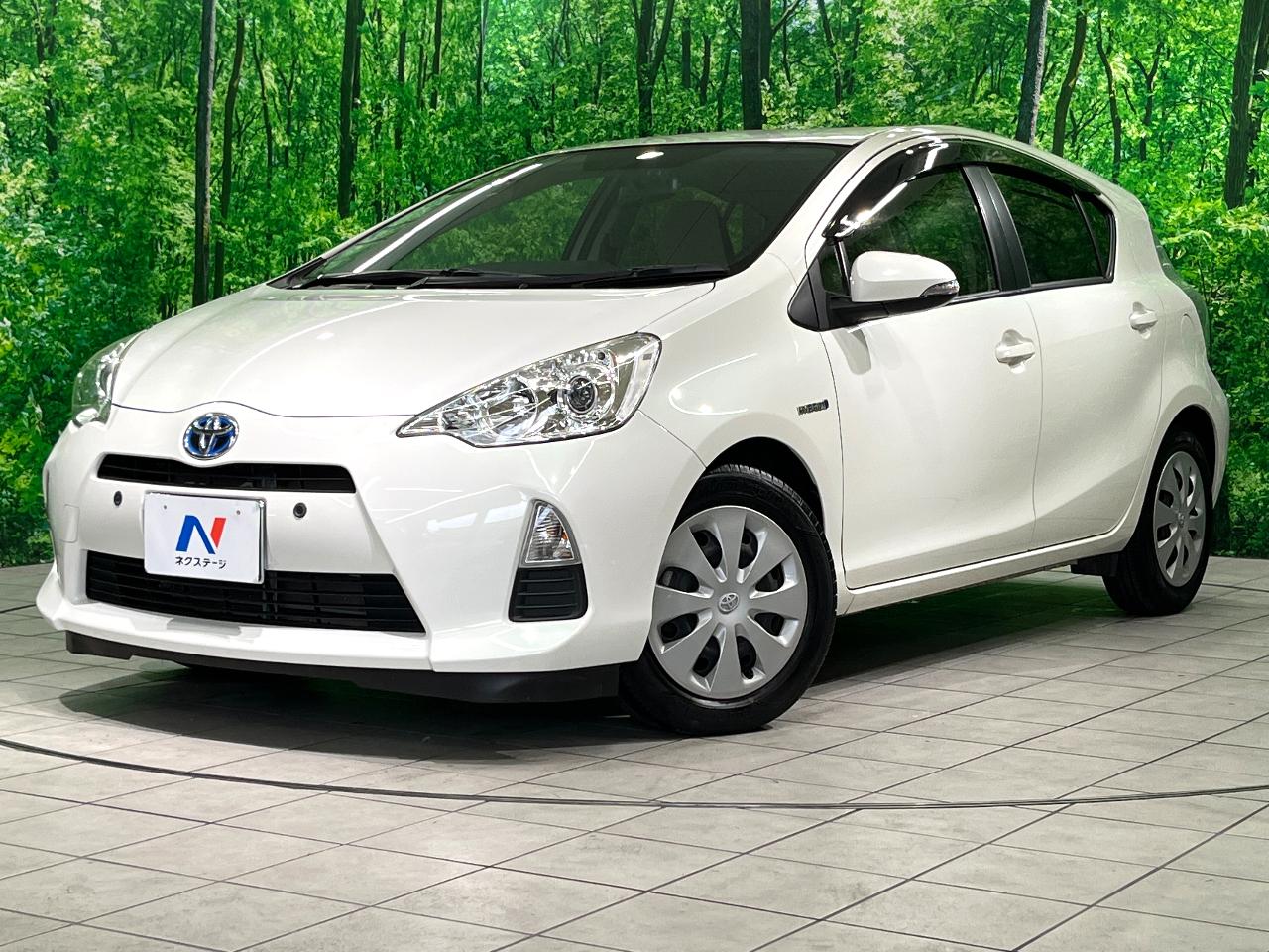 2013 Toyota Aqua S