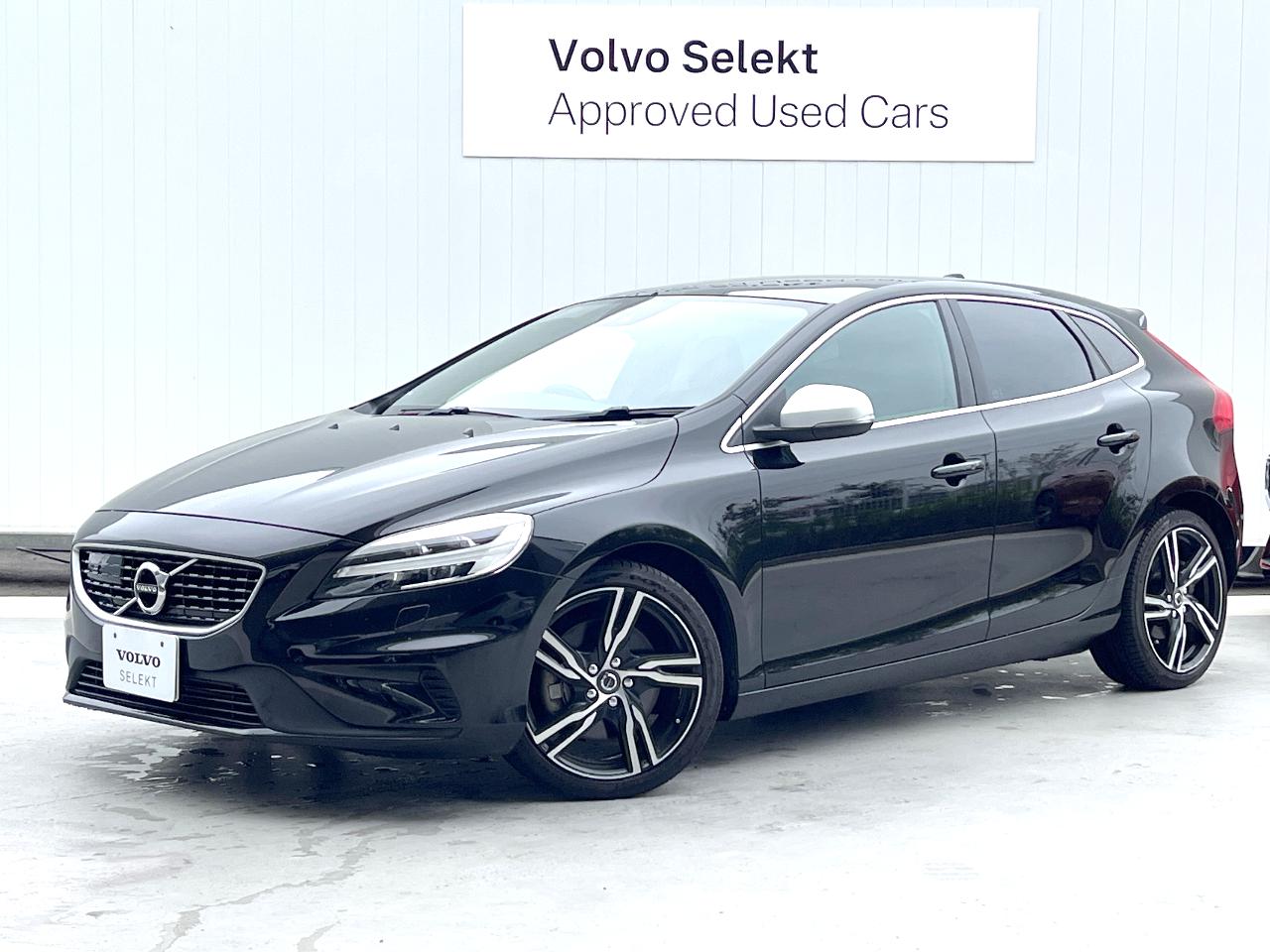 2019 Volvo V40 T5 R-Design Final Edition