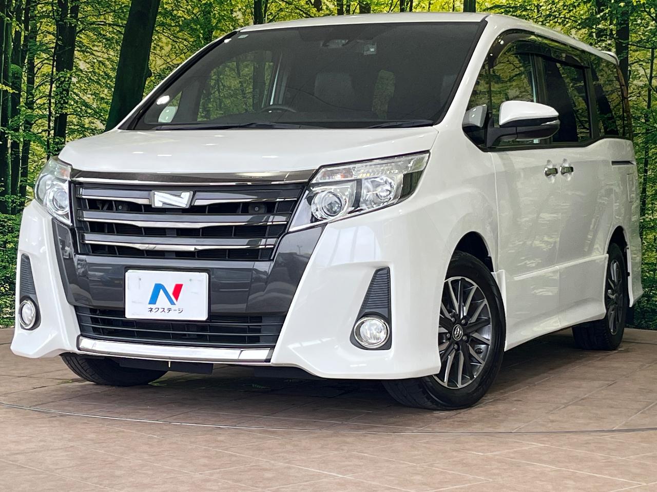 2016 Toyota Noah Si Double Bee