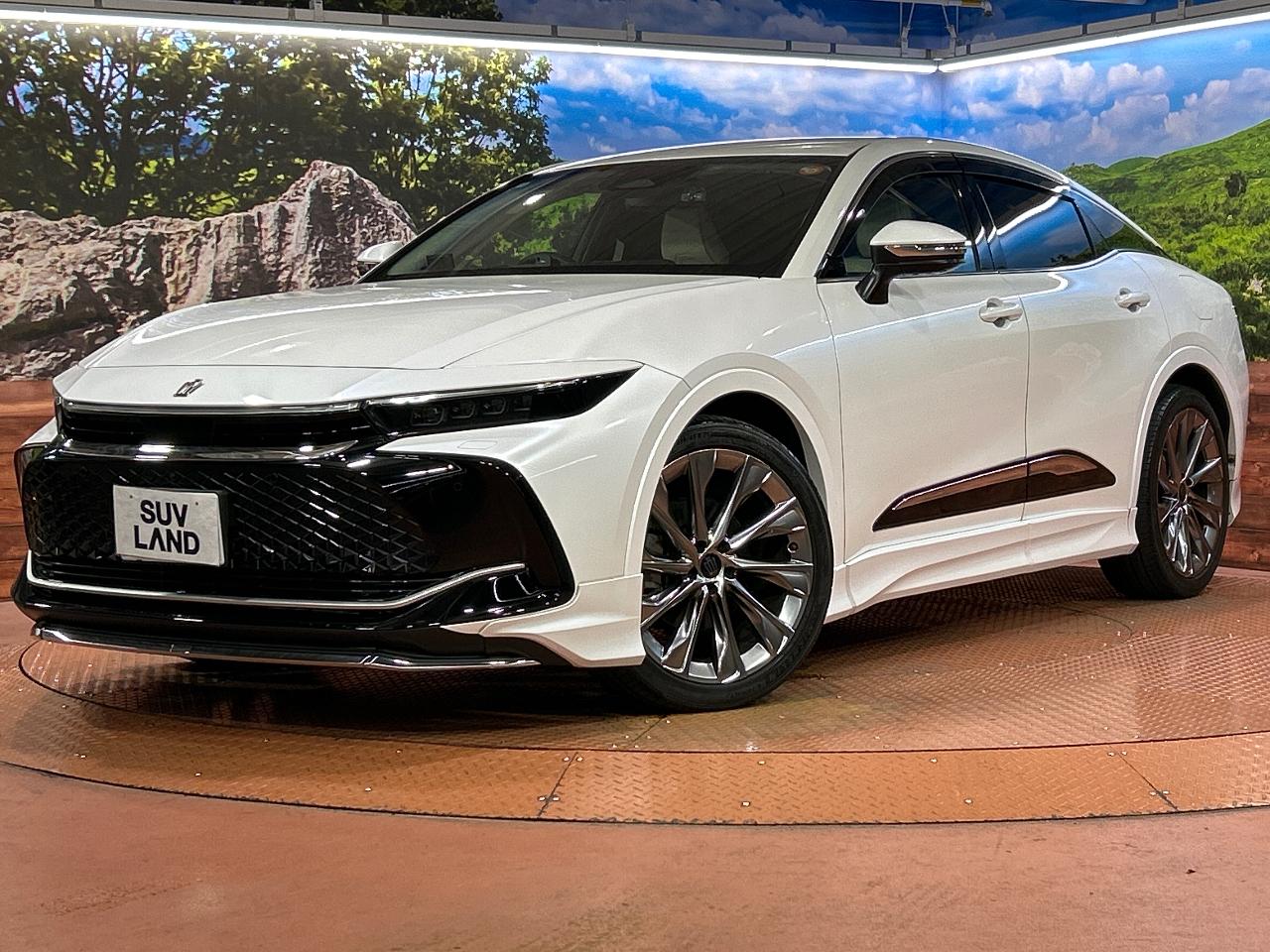 2022 Toyota Crown Crossover G Advanced Leather Package