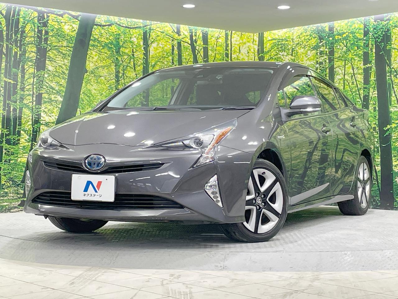 2015 Toyota Prius S Touring Selection