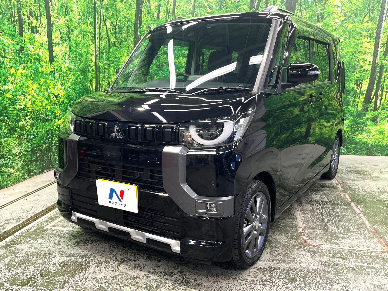 2023 Mitsubishi Delica Mini T Premium