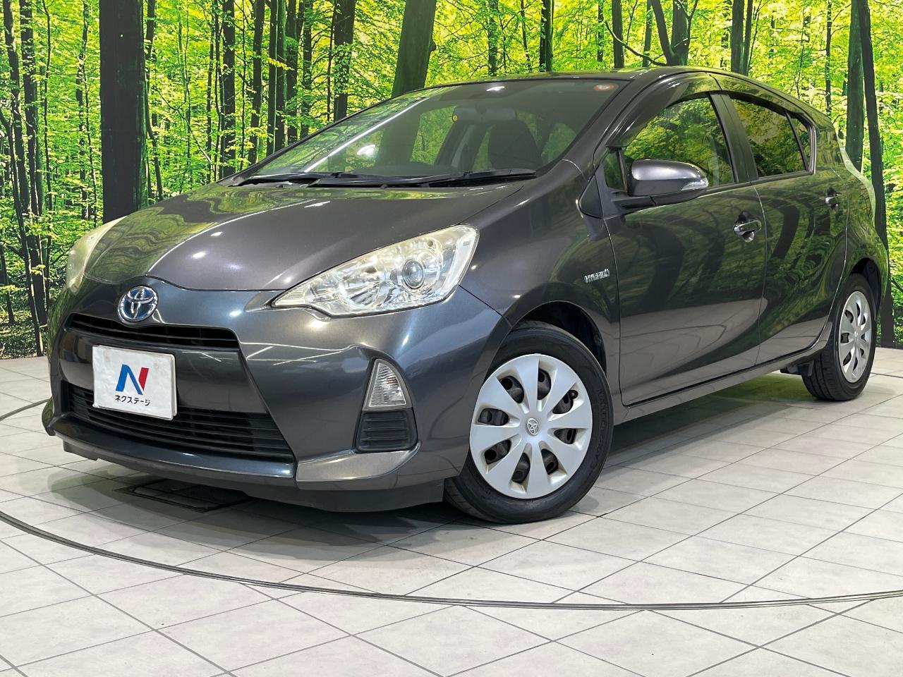 2012 Toyota Aqua S