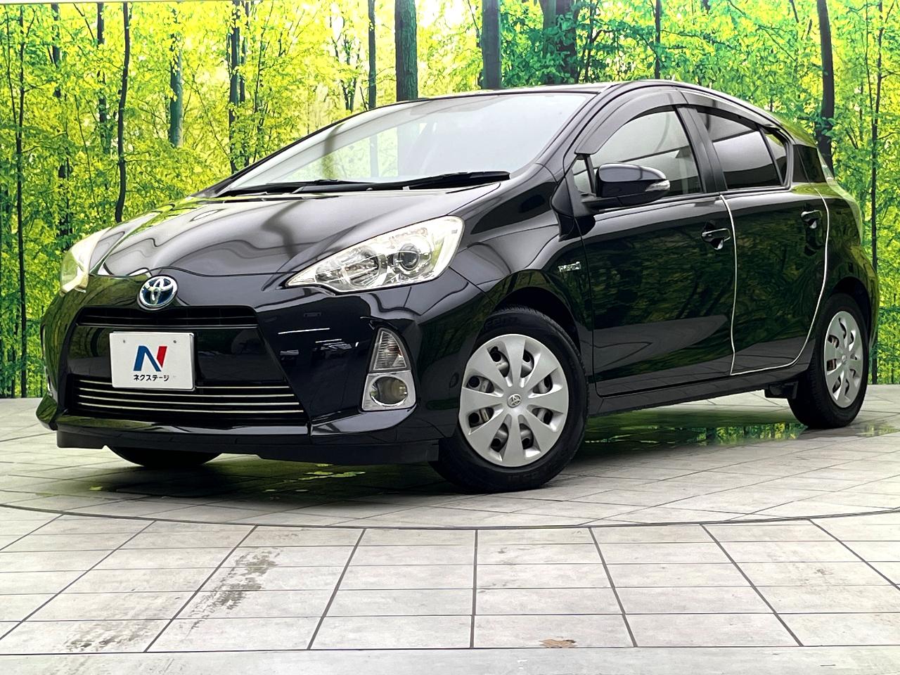 2013 Toyota Aqua S