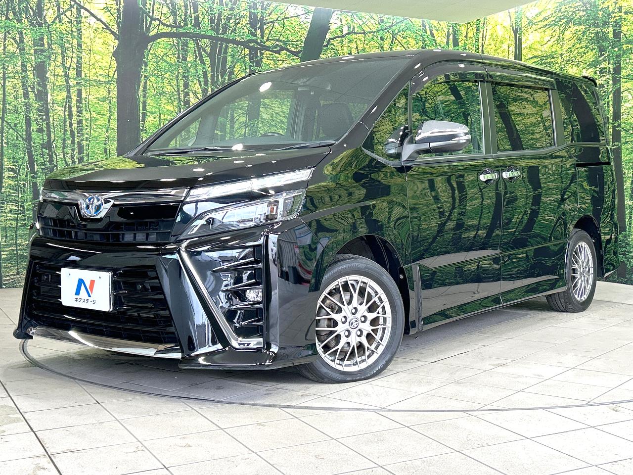 2020 Toyota Voxy Hybrid Hybrid ZS Kirameki III