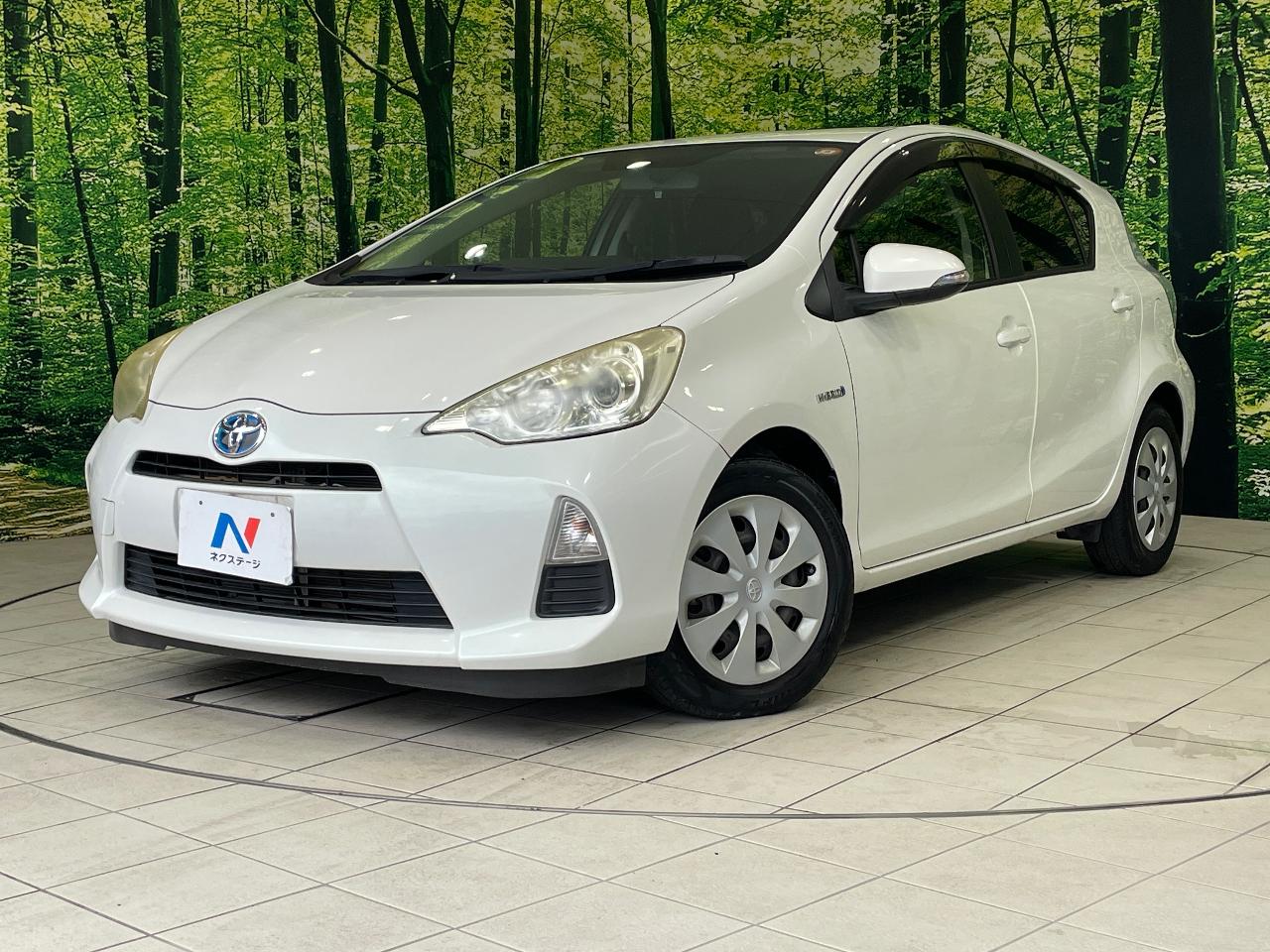 2013 Toyota Aqua S