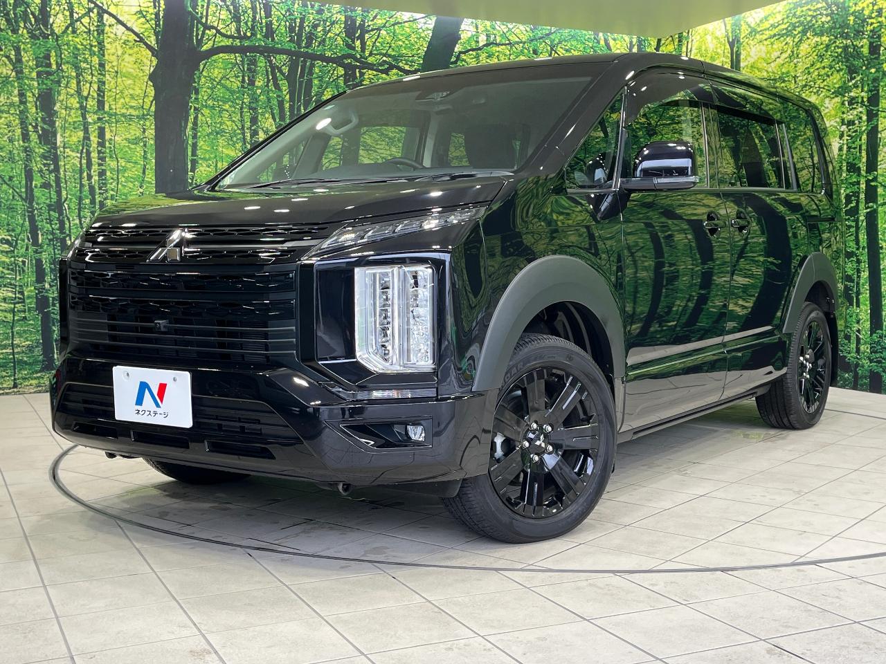 2025 Mitsubishi Delica D5 Black Edition