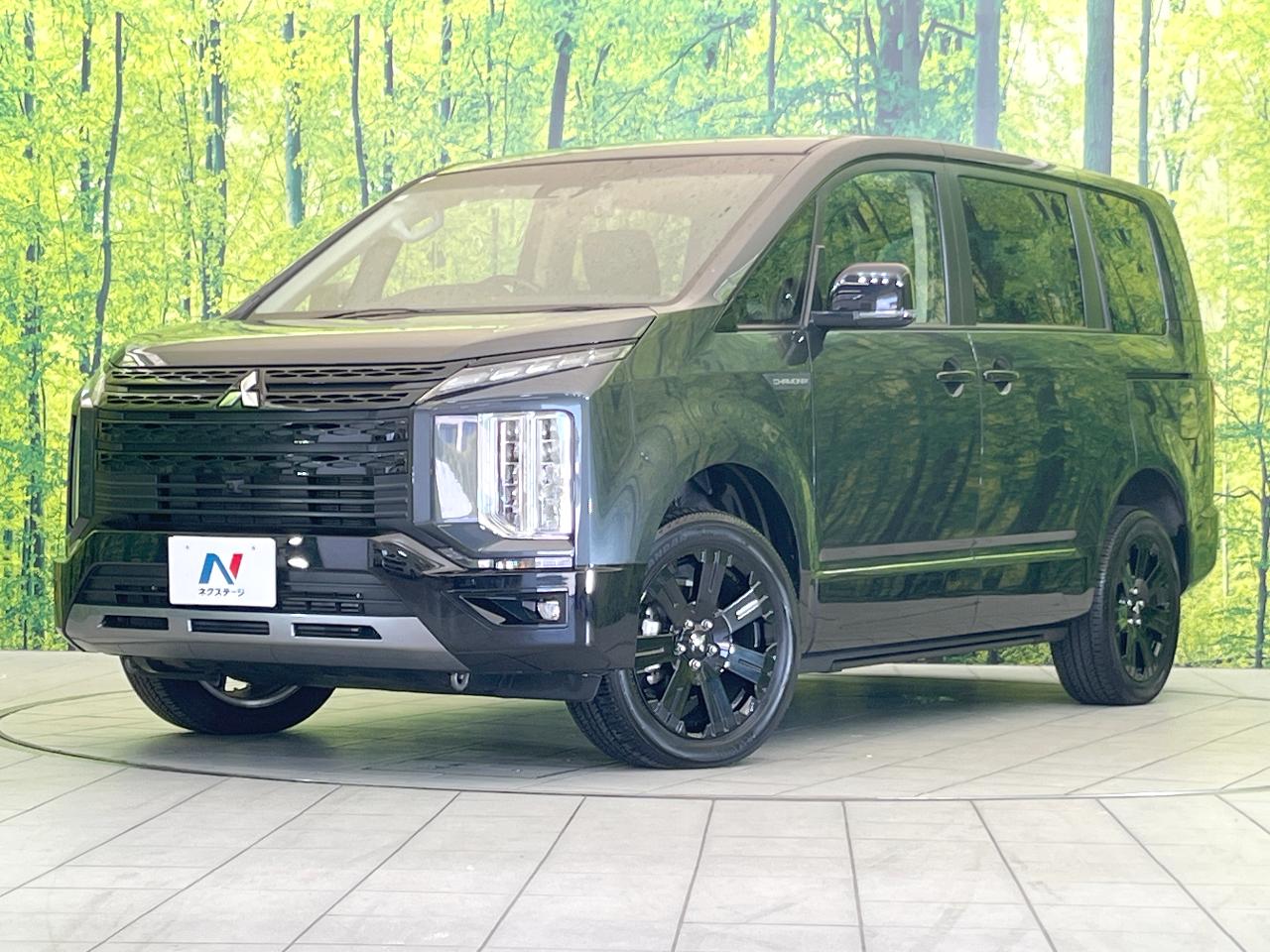 2024 Mitsubishi Delica D5 Chamonix (Electric Side Step Equipped Vehicle)