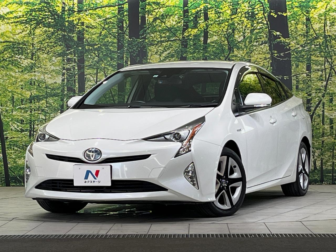 2017 Toyota Prius S Touring Selection
